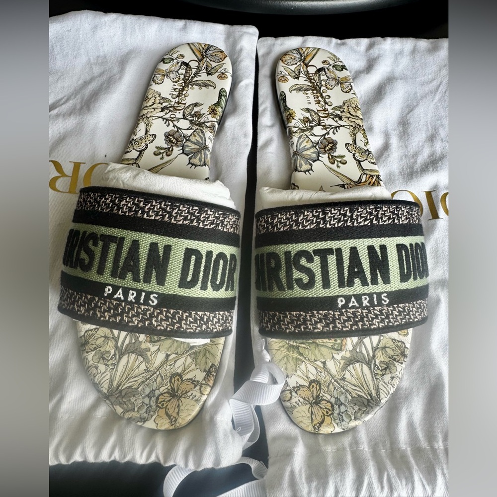 Dior dway White and Yellow Slide Sandals